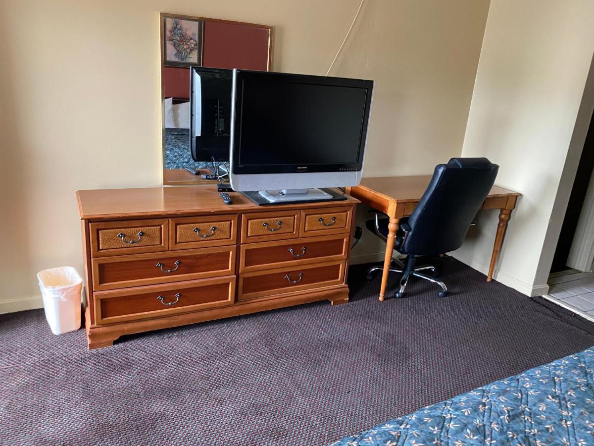 Budget Inn Дотан Екстериор снимка