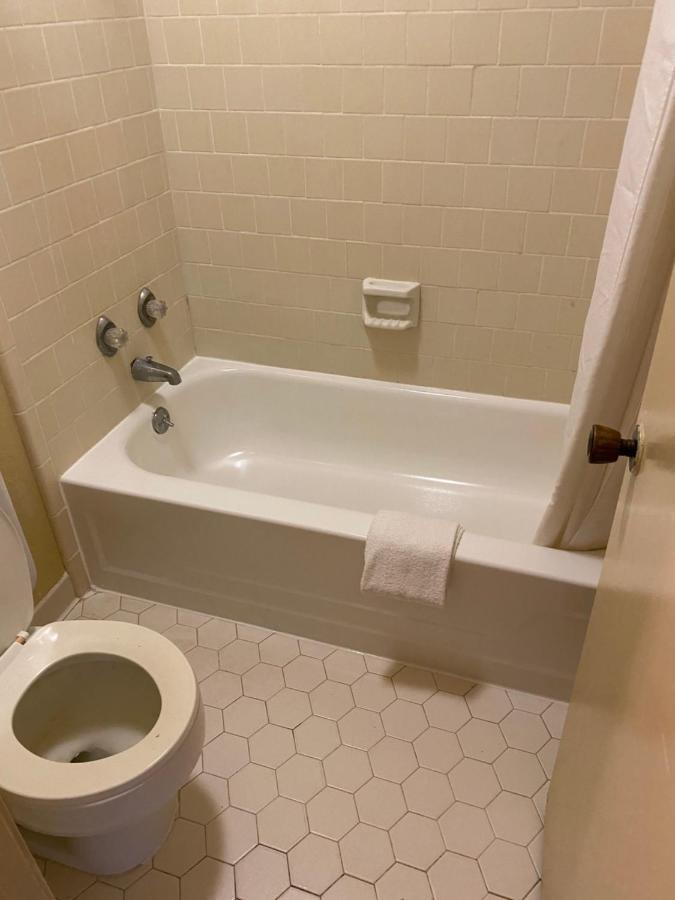 Budget Inn Дотан Екстериор снимка